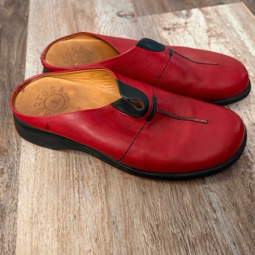 MURTOSA MISTRAL RED & BLACK Leather SlipOn Mules Clog Shoes EUC women sz 7.5/38